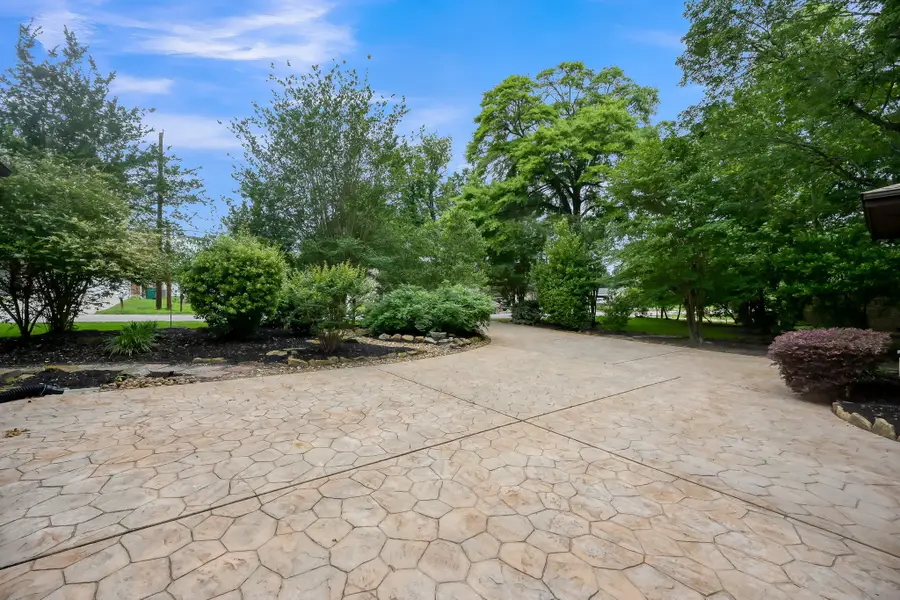 341 Rolling Hills Drive, Conroe, TX 77304 - #3