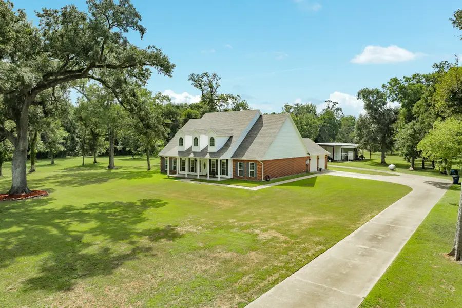 2211 County Road 36, Angleton, TX 77515 - #2