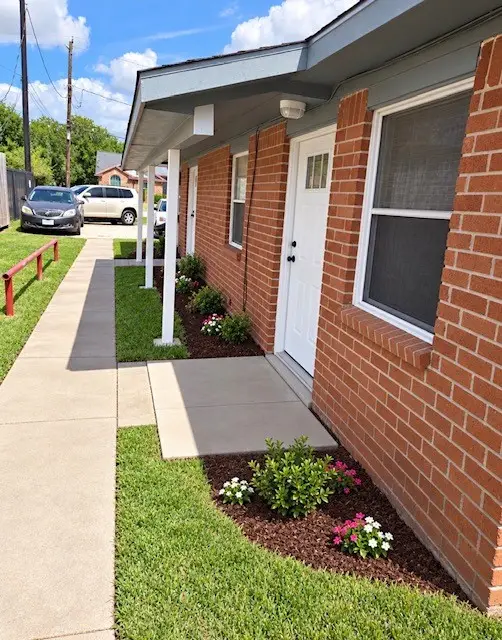 4716 Carmen Street, Houston, TX 77033 - #3