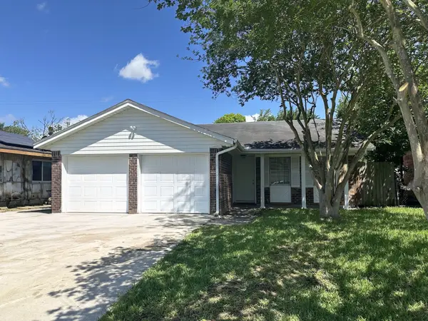 934 Bacliff Drive, Bacliff, TX 77518