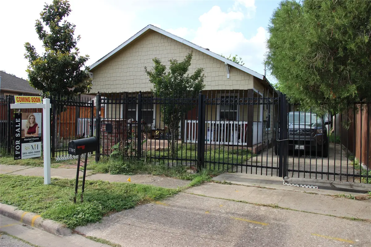 7107 Avenue I, Houston, TX 77011 - #1