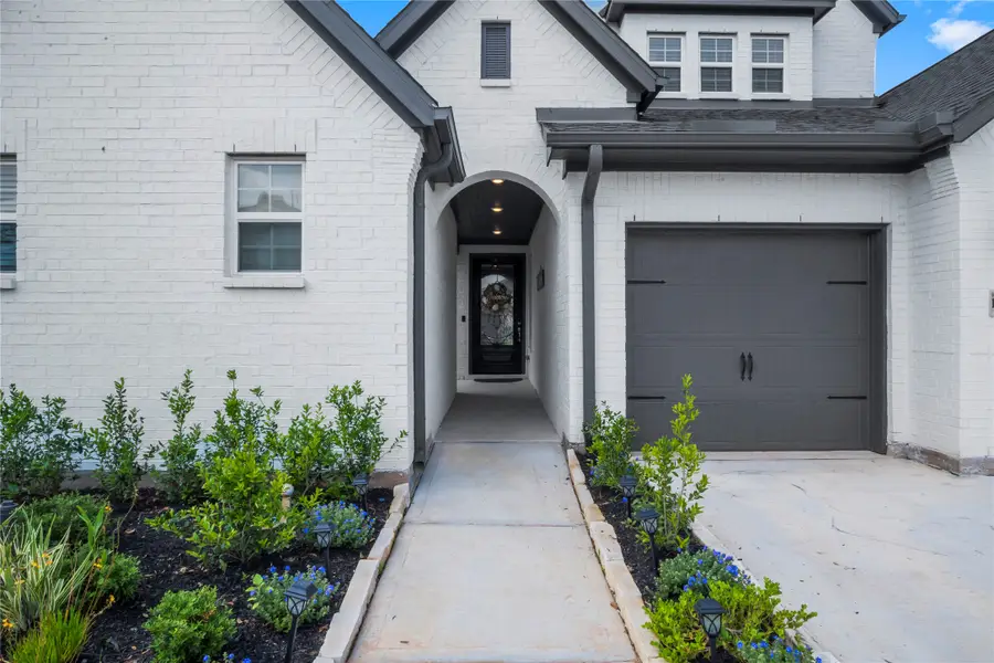 10026 Golden Woods Drive, Missouri City, TX 77459 - Image #3