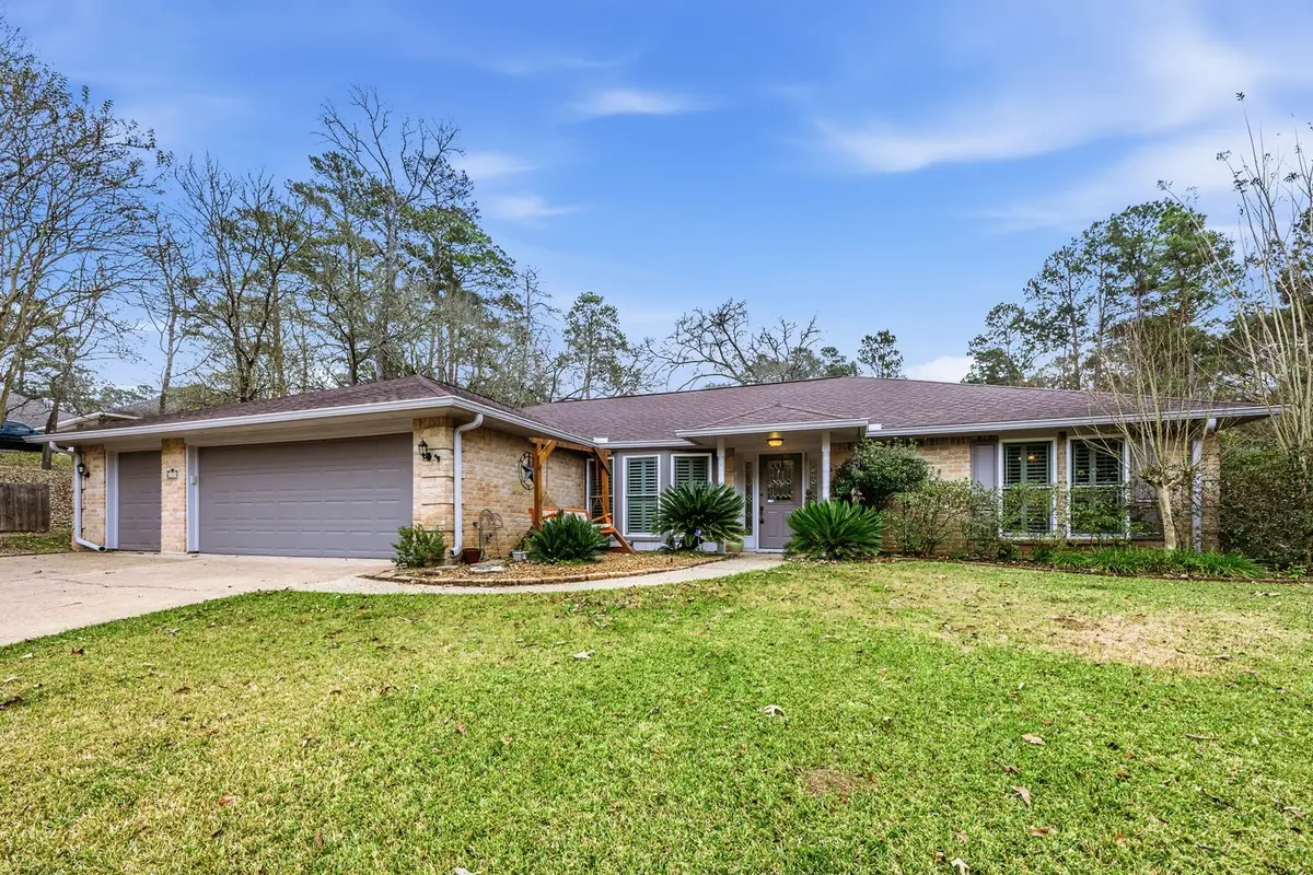 2004 E Lake Drive, Huntsville, TX 77340 - #1