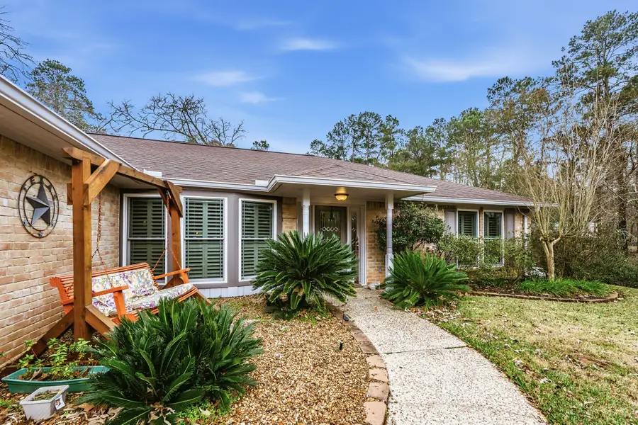 2004 E Lake Drive, Huntsville, TX 77340 - #3