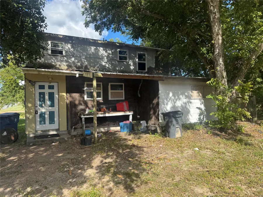 1139 7th Avenue N, Texas City, TX 77590 - Image #2