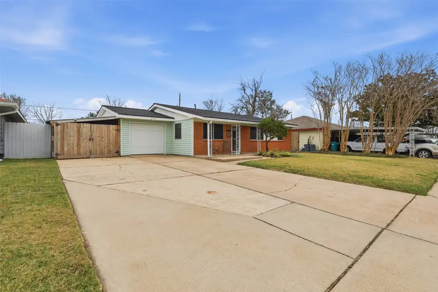 3517 Longwood Drive, Pasadena, TX 77503 - Image #2