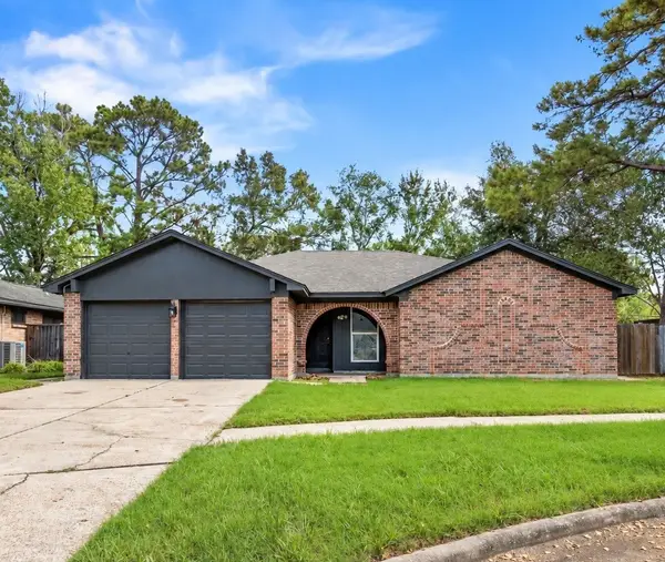 6111 Sunnygate Drive, Spring, TX 77373