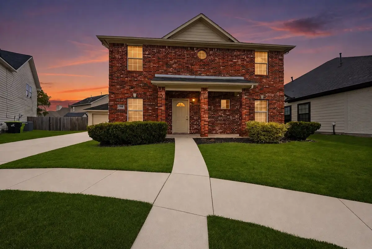 1911 Oak Hollow Court, Missouri City, TX 77489 - #1