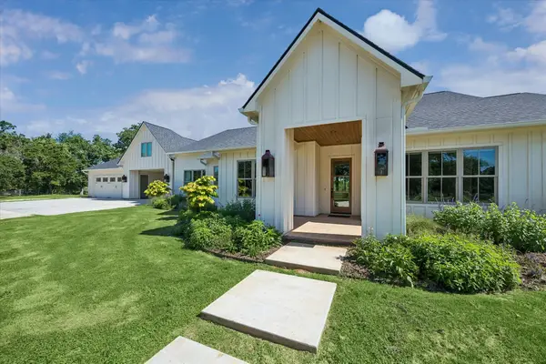 4052 Kuykendall, Bellville, TX 77418