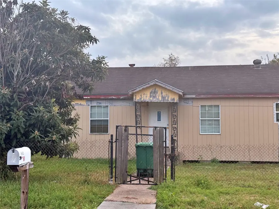 8402 Flintridge Drive, Houston, TX 77028 - Image #2