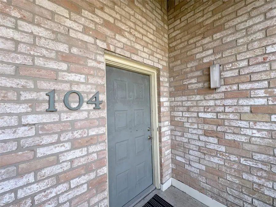 8100 Cambridge Street #104, Houston, TX 77054 - #2