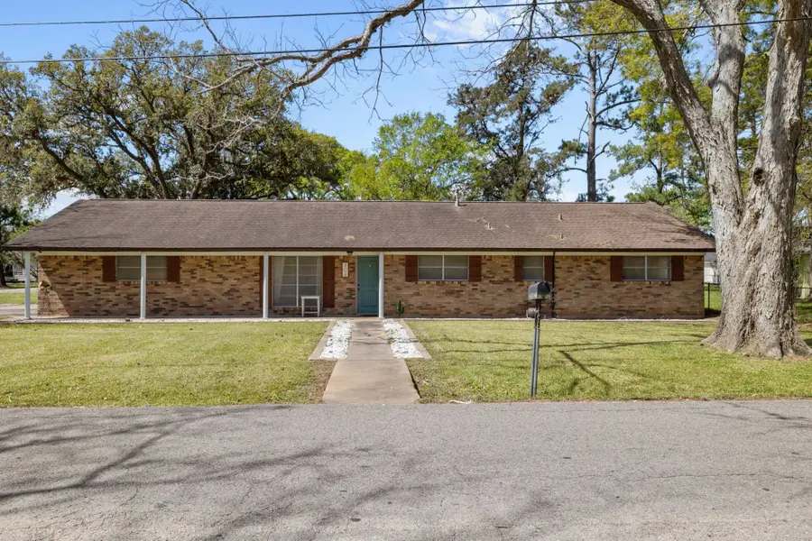 404 S 14th Street, West Columbia, TX 77486 - #2