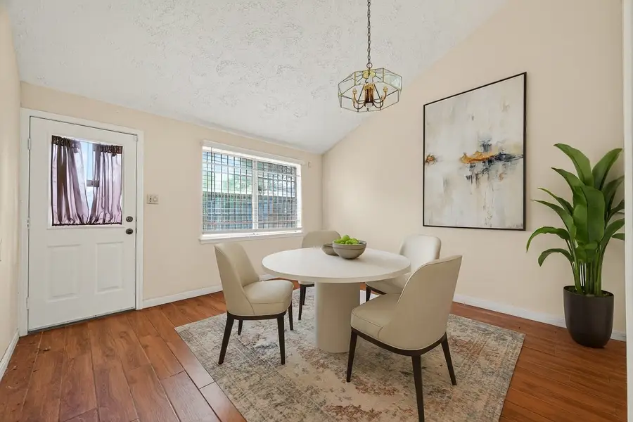 10913 Bexley Drive #913, Houston, TX 77099 - Image #2