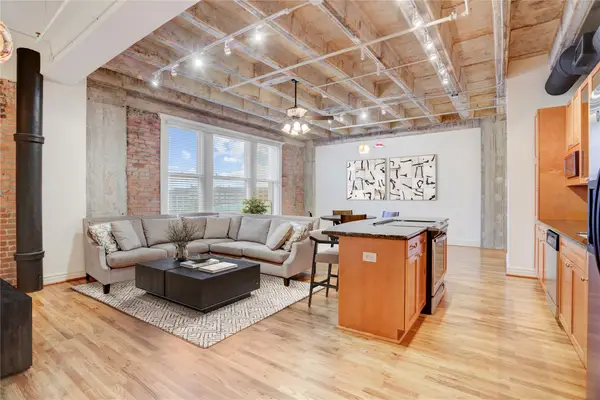 201 Main Street #3D, Houston, TX 77002