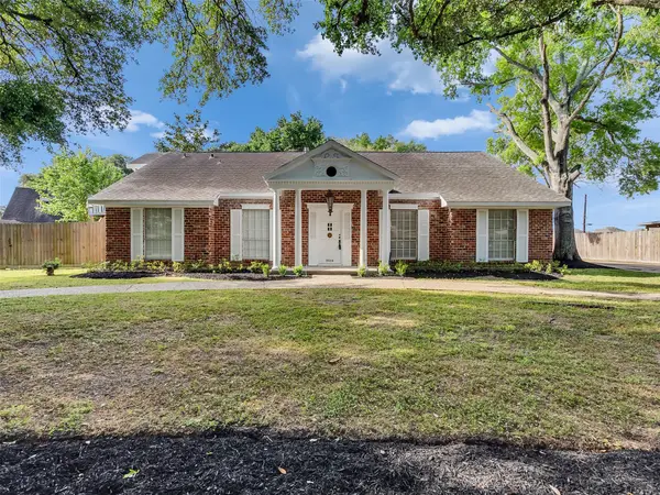 7814 Knob Hill Avenue, Pasadena, TX 77505