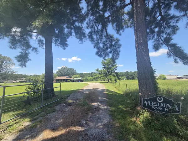 9703 Roda Drive, Conroe, TX 77303