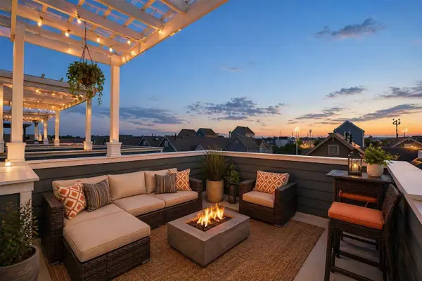 714 N Shepherd Drive, Houston, TX 77007