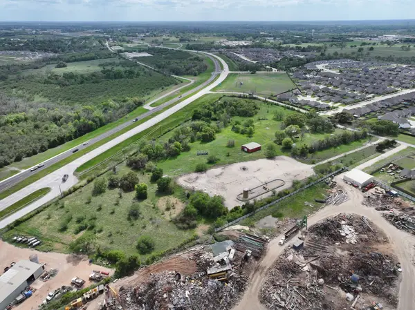 1030 Dixie Road, Brenham, TX 77833