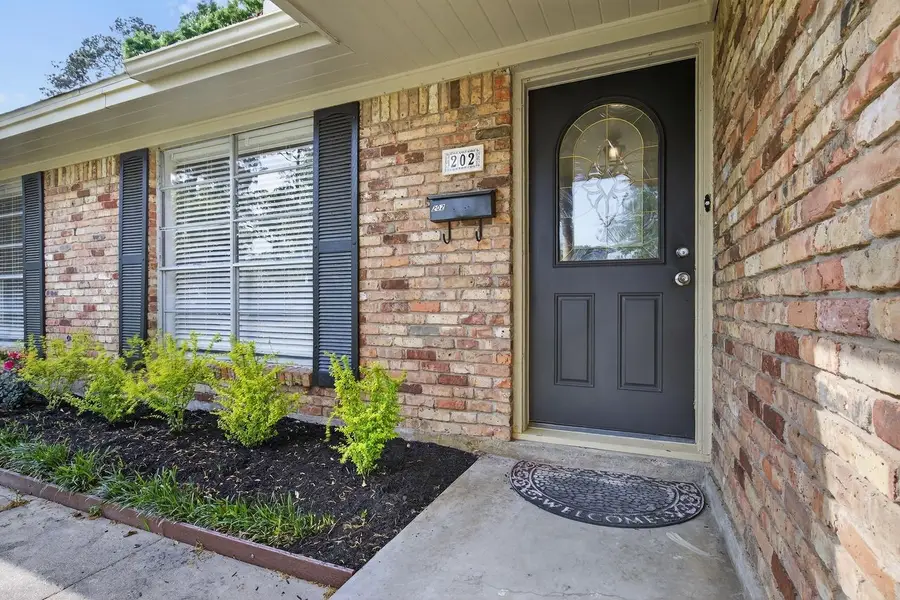 202 Oak Hollow Street, Conroe, TX 77301 - #2