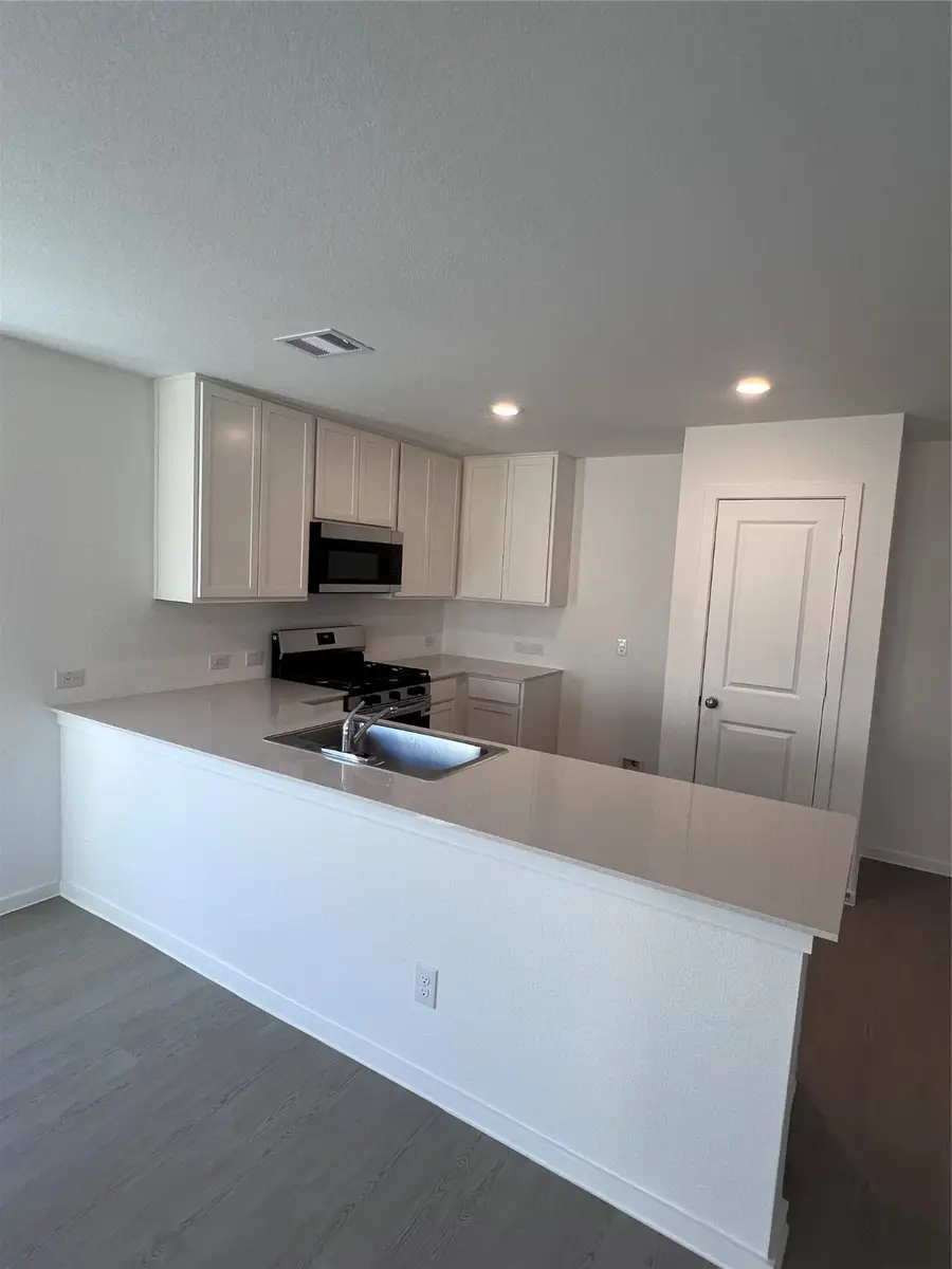 372 Cumberland Forest Drive, Magnolia, TX 77354 - Image #2