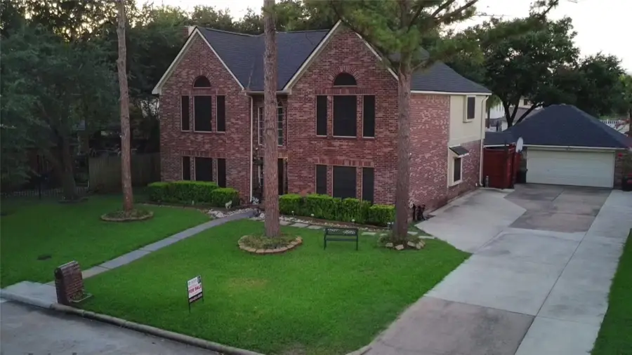 9726 New Kent Drive, Sugar Land, TX 77498 - #2