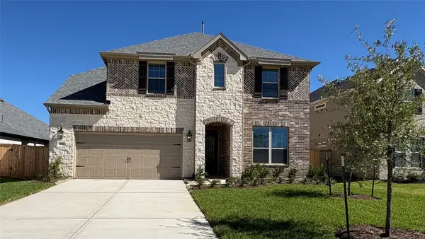 16127 Sapphire Crest Drive, Conroe, TX 77378