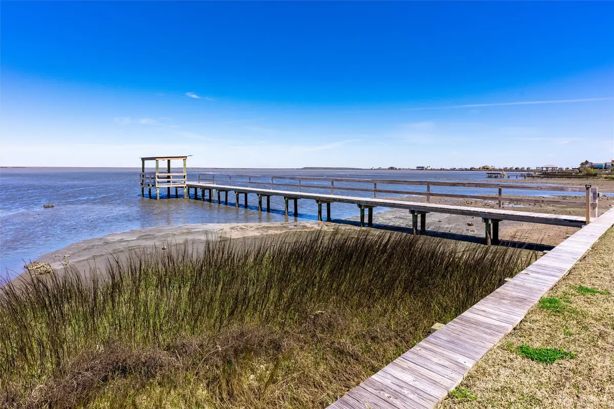 1040 N Gayle Street, Gilchrist, TX 77617 - #1