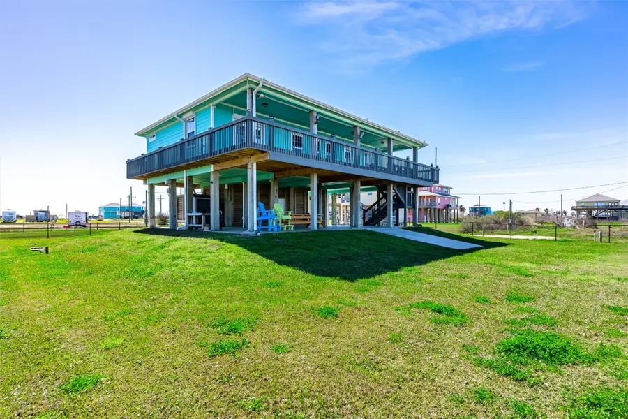 1040 N Gayle Street, Gilchrist, TX 77617 - #2