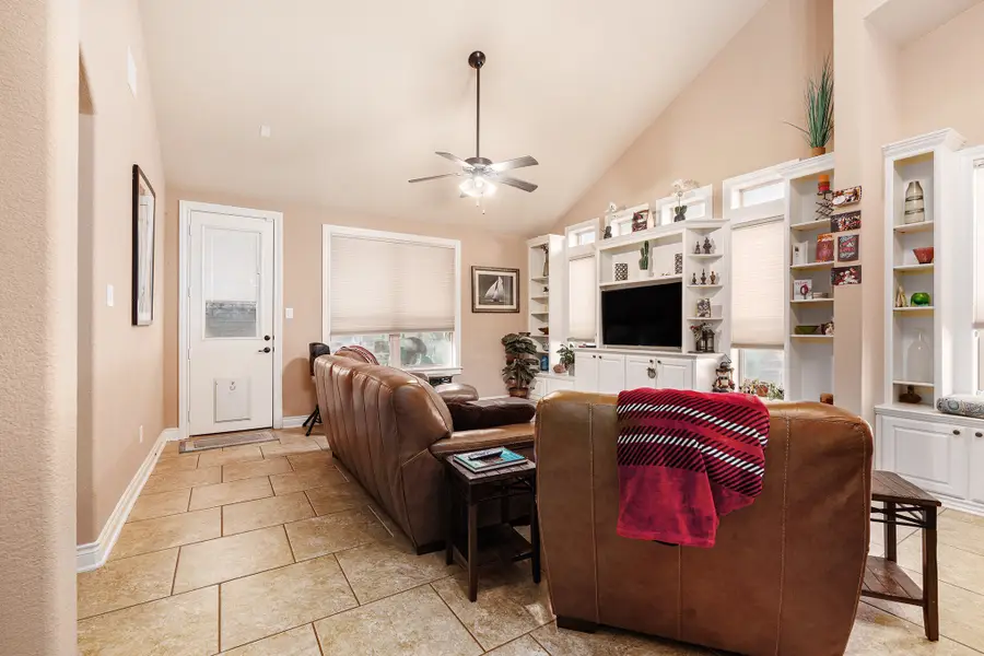 9039 Centennial Drive, Conroe, TX 77384 - Image #3