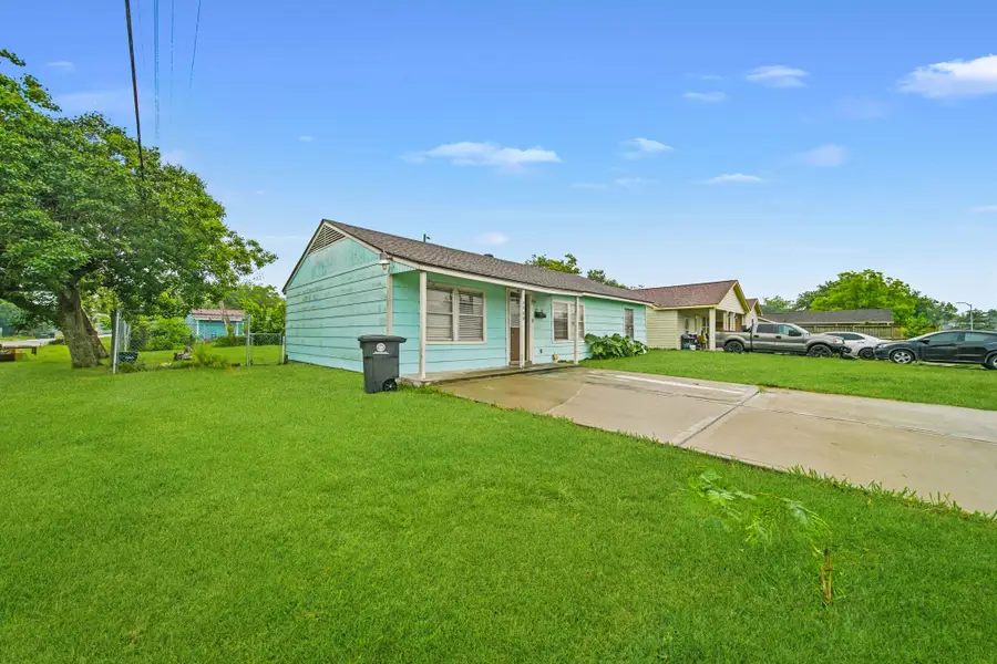 5003 Ridgeway Drive, Houston, TX 77033 - #3