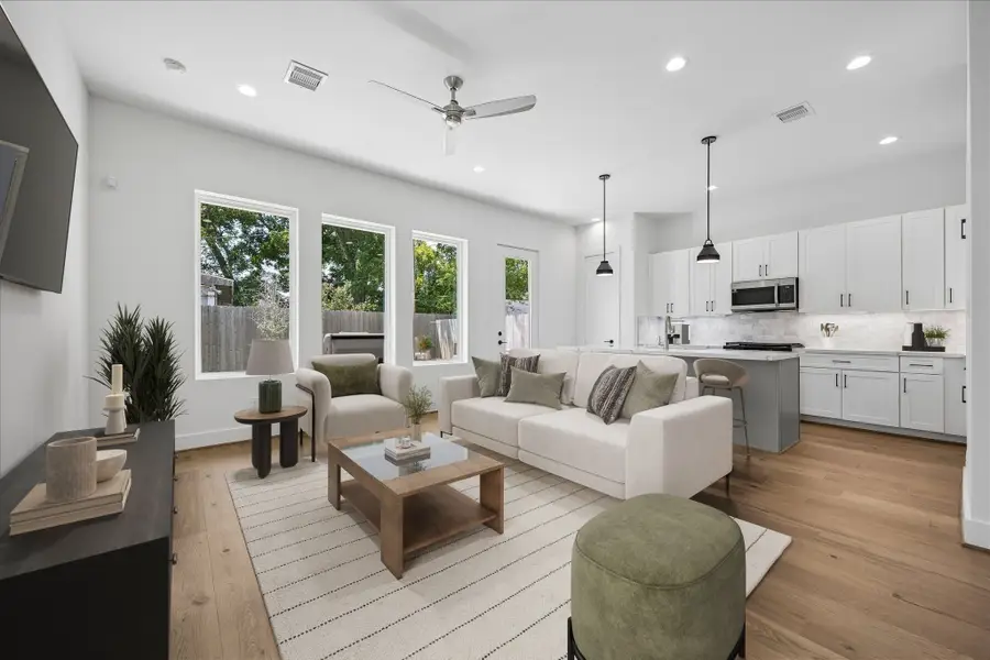 1834 W Tidwell Road, Houston, TX 77091 - #3