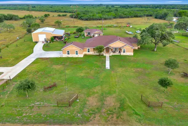 1207 Friar Road, Cuero, TX 77954
