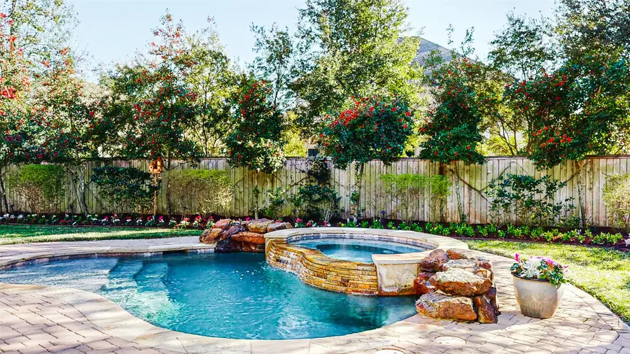 45 Madrone Terrace Place, Tomball, TX 77375 - Image #2