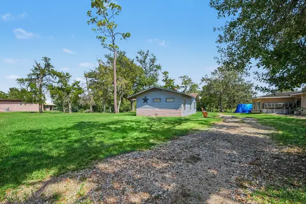 3315 Saint Anne Street, Liverpool, TX 77577