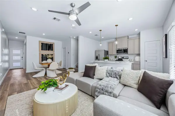 953 Green Vines Lane, Houston, TX 77091