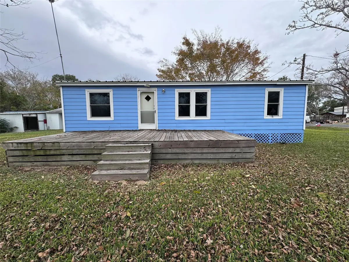 902 1st Street, Louise, TX 77455 - Image #1