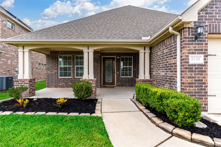 5539 Jay Thrush Drive, Richmond, TX 77407 - Image #2