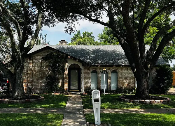 10715 Sagegreen Drive, Houston, TX 77089