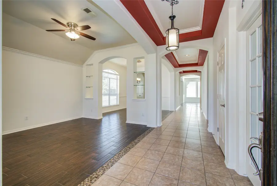 10714 Barker Lake Court, Cypress, TX 77433 - Image #2