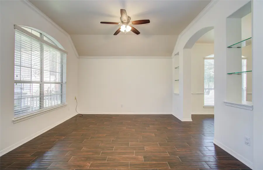 10714 Barker Lake Court, Cypress, TX 77433 - Image #3