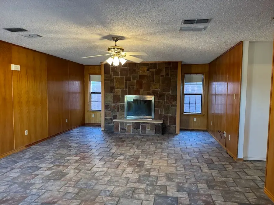 512 County Road 701, Teague, TX 75860 - #3