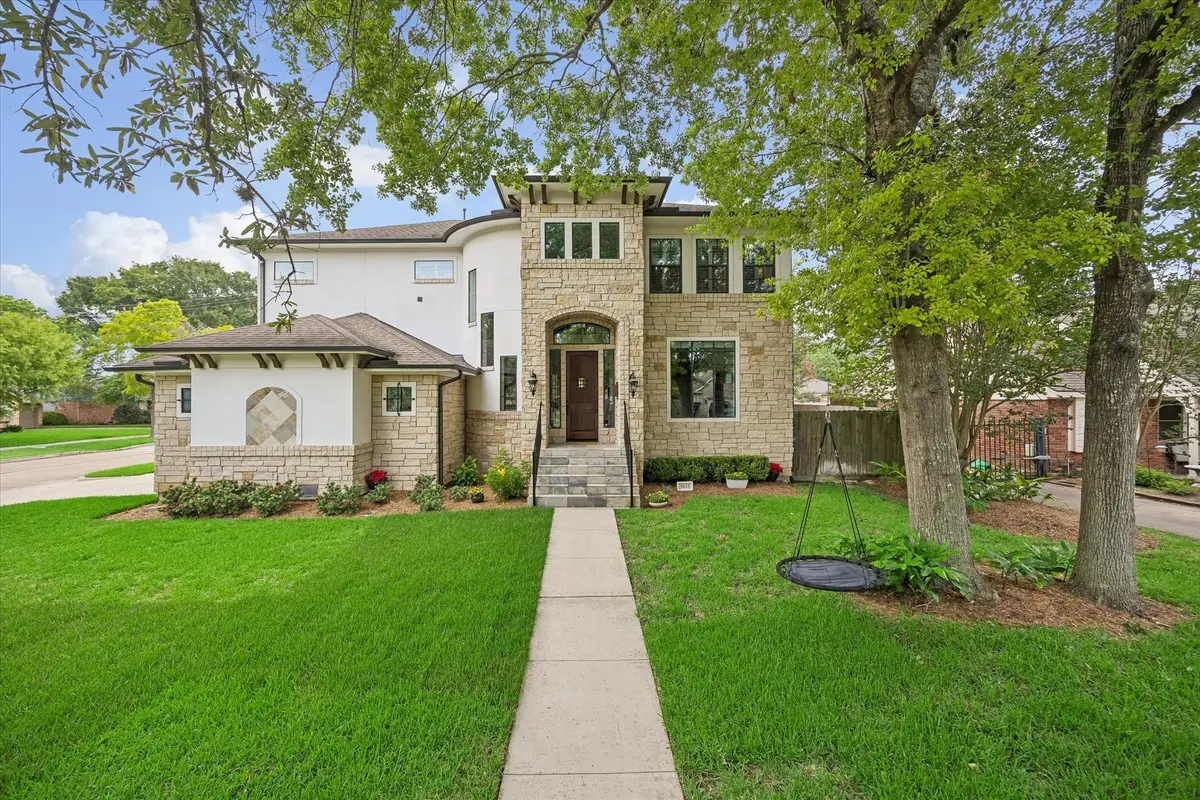 5622 Braesvalley Drive, Houston, TX 77096 - #1