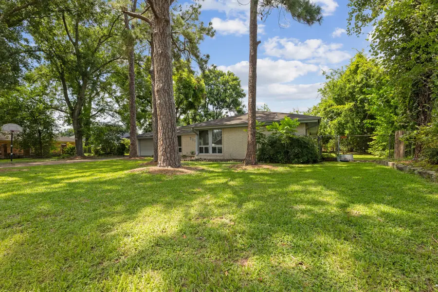2818 Ellington Street, Houston, TX 77088 - #2