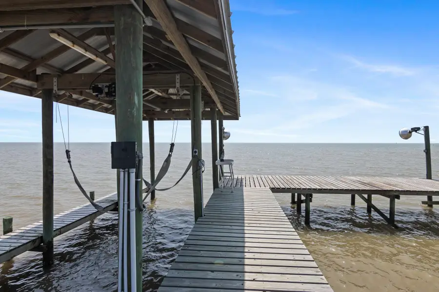 3133 Bay Ridge Drive, Palacios, TX 77465 - Image #3