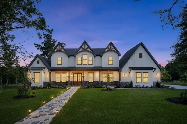 24816 Two Rivers Road, Montgomery, TX 77316