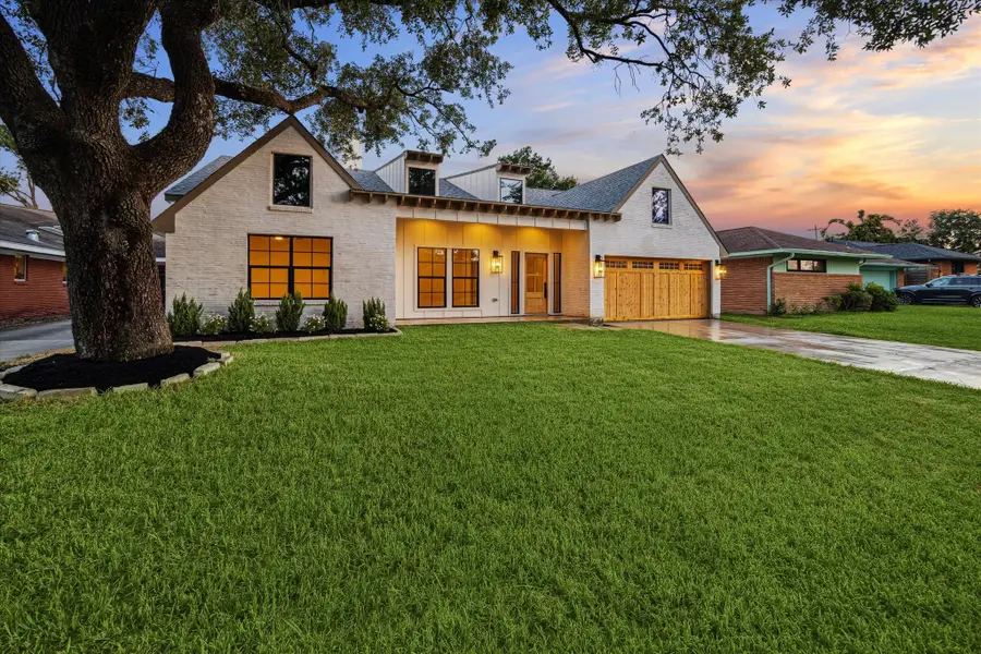 6227 Grovewood Lane, Houston, TX 77008 - Image #3