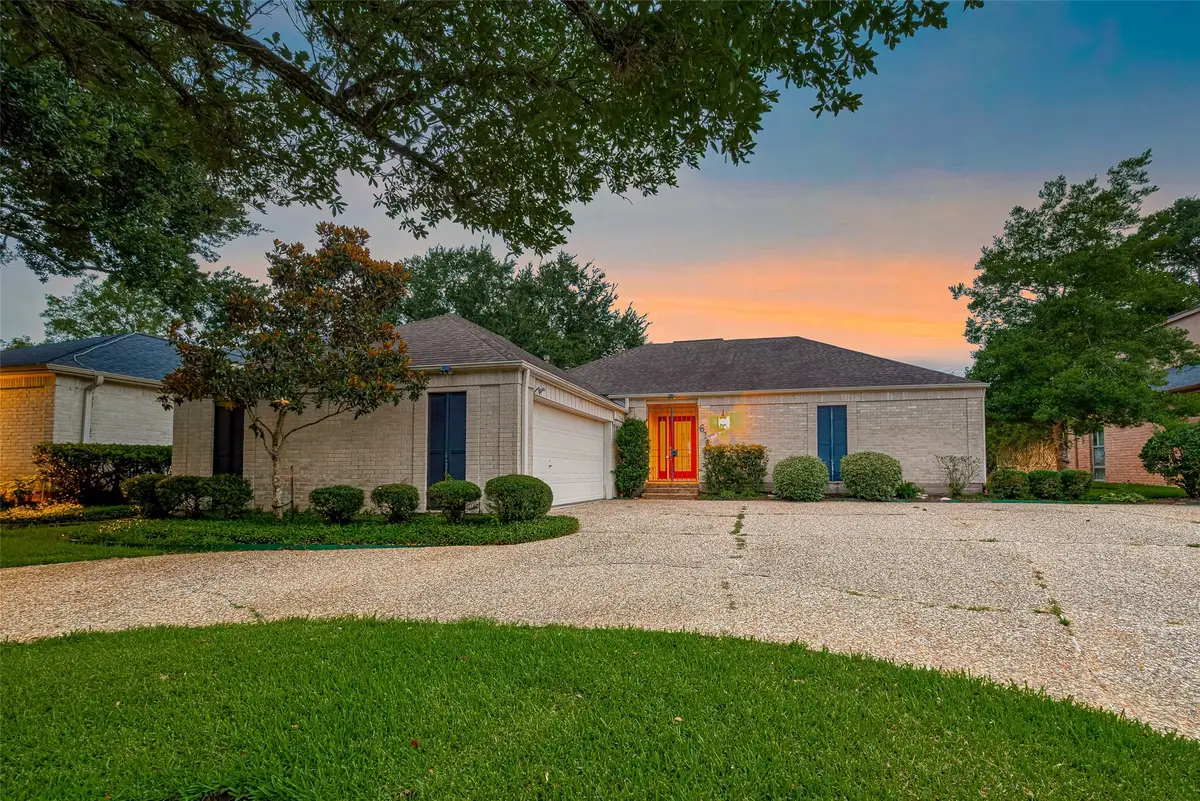 618 Longview Drive, Sugar Land, TX 77478 - #1