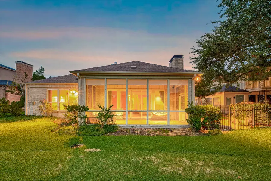 618 Longview Drive, Sugar Land, TX 77478 - #2