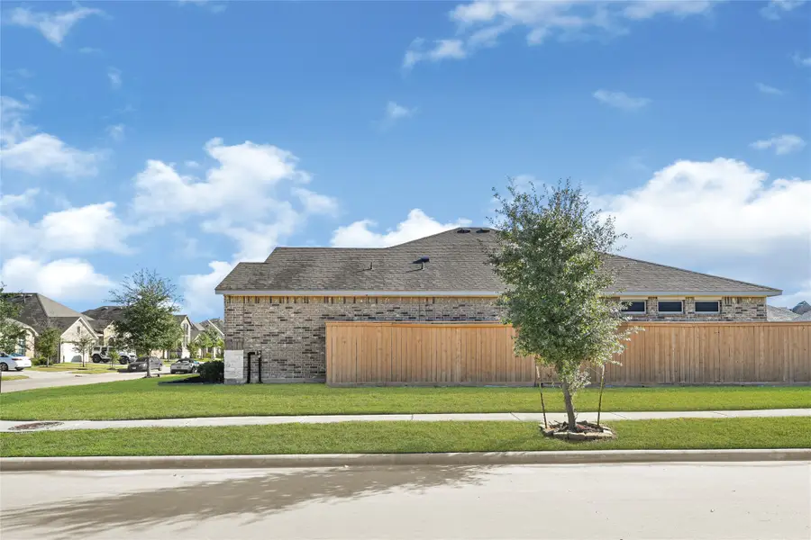 12102 Talmadge Reach Drive, Humble, TX 77346 - Image #3