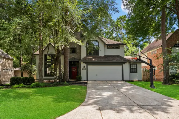 154 S Cochrans Green Circle, The Woodlands, TX 77381